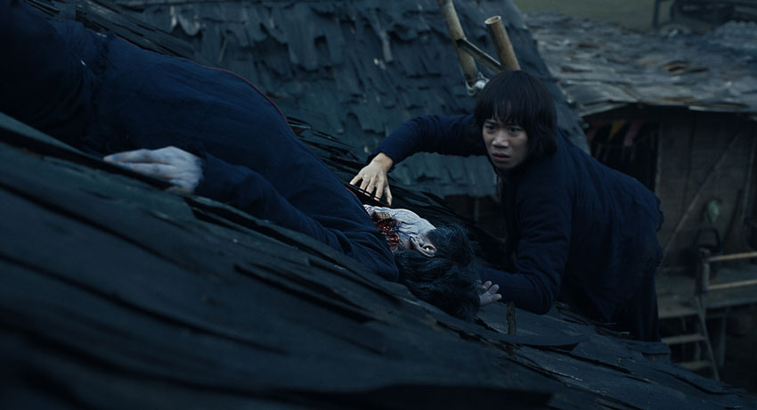 Phí Phông: Quỷ máu rừng thiêng làm quá tốt về mặt tạo hình, phục trang.