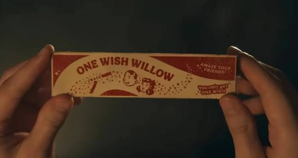 One Wish Willow -món đồ chơi tử thần, nguồn cơn của mọi cơn ám ảnh trong phim Obsession.